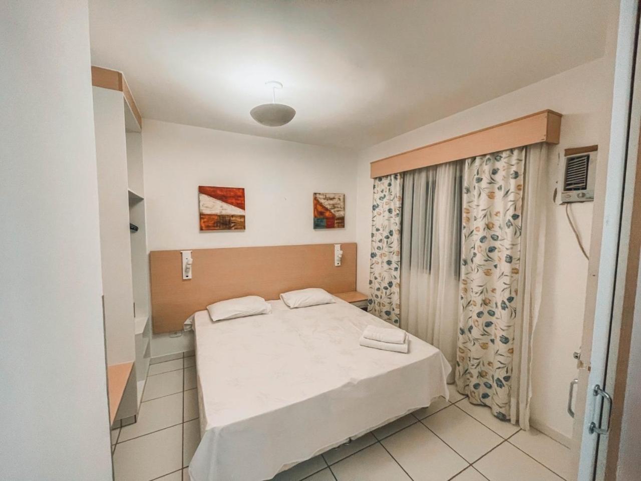 Apartamento Pontal Do Lago Caldas Novas Exterior photo
